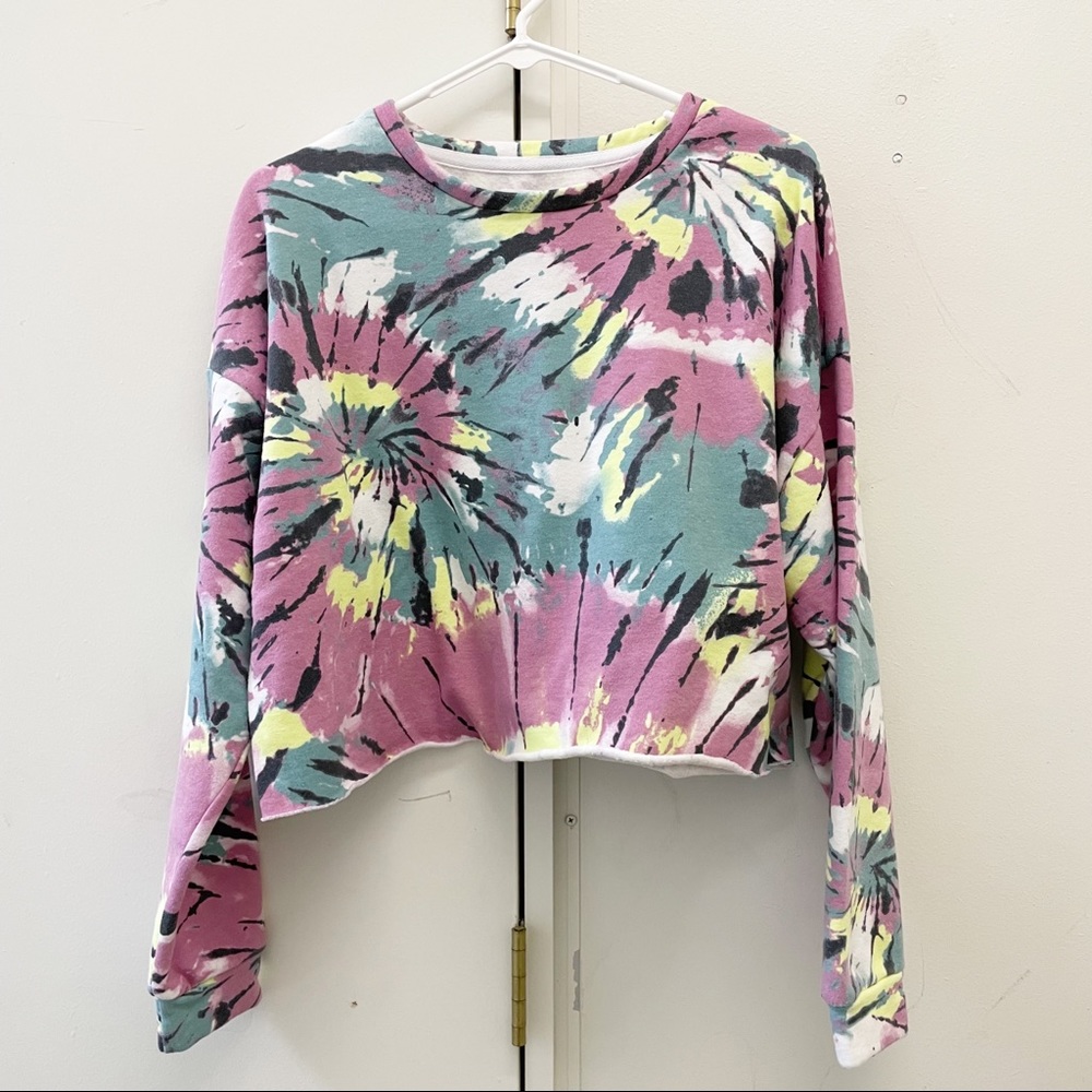 Colsie crop tie dye sweatshirt